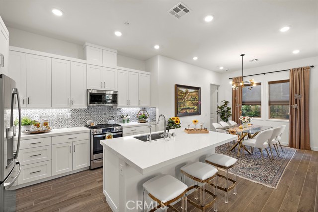 Detail Gallery Image 4 of 29 For 756 Sunrise Rd, Rancho Mission Viejo,  CA 92694 - 3 Beds | 3 Baths