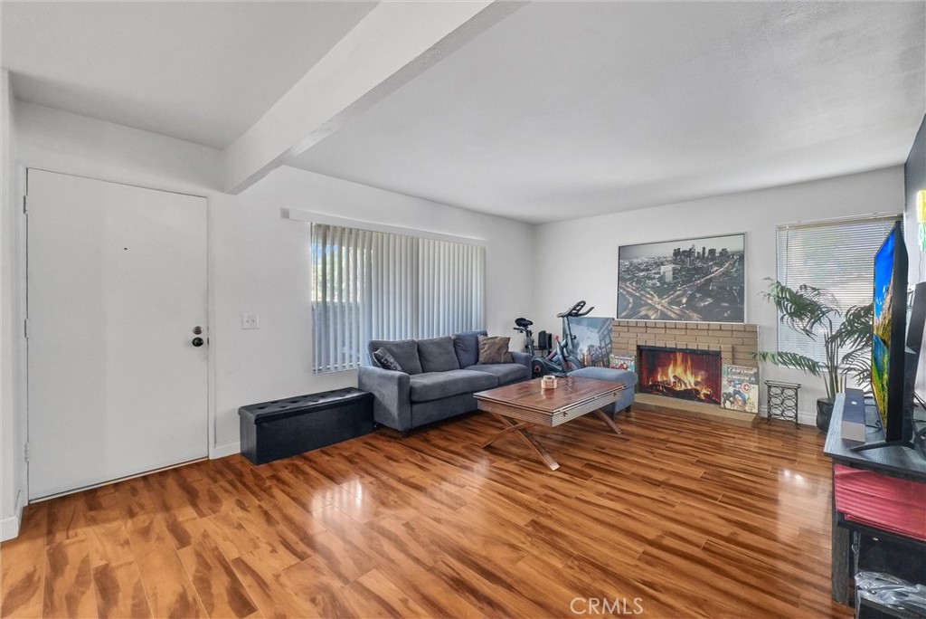 MLS #OC25162222 img 21