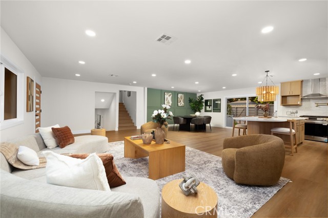 Detail Gallery Image 10 of 36 For 12423 Beverly, Whittier,  CA 90601 - 4 Beds | 3 Baths