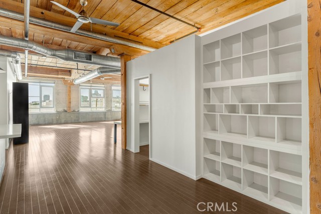 Detail Gallery Image 8 of 21 For 530 S Hewitt, Los Angeles,  CA 90013 - 2 Beds | 2 Baths