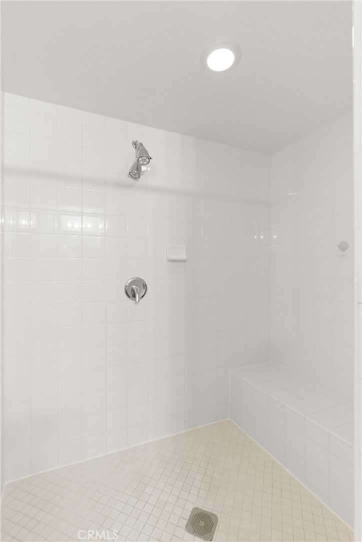 MLS #OC25242083 image #13