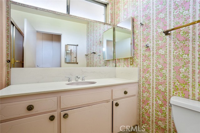 The second en-suite bathroom at 999 Valley Boulevard #34