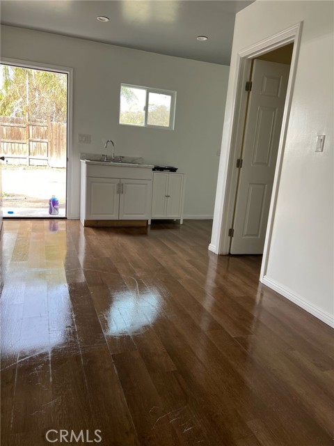 1455 Belle Street, San Bernardino CA: https://media.crmls.org/medias/f9e31477-33f6-4a00-ade3-1ce4ee453e18.jpg