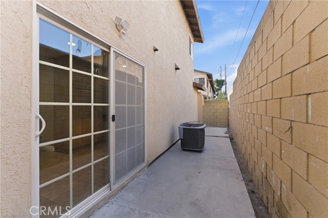 Detail Gallery Image 32 of 41 For 4505 Santa Ana #C,  Cudahy,  CA 90201 - 3 Beds | 3 Baths