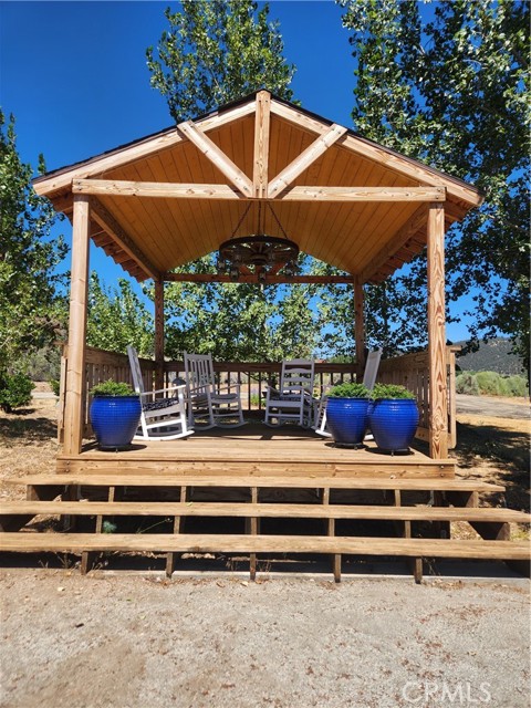 Detail Gallery Image 5 of 40 For 1014 Dusty Rd, Frazier Park,  CA 93225 - 5 Beds | 2/1 Baths