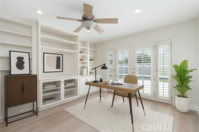 1675 New Hampshire Drive, Costa Mesa CA: https://media.crmls.org/medias/f9e3cf76-201f-419c-9283-6dd72fc39939.jpg