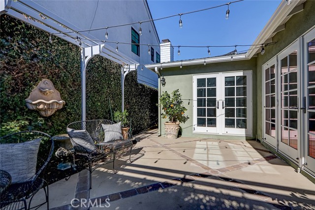 Detail Gallery Image 10 of 44 For 456 30th St, Manhattan Beach,  CA 90266 - 3 Beds | 2 Baths