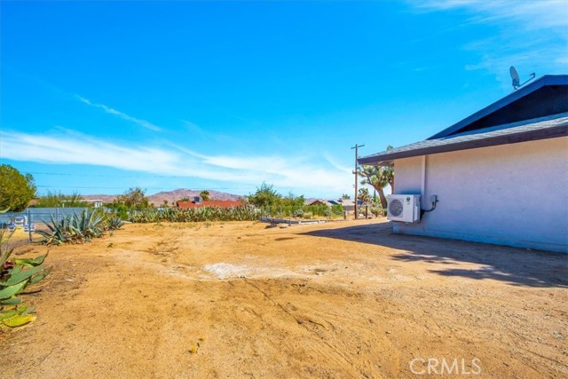 Detail Gallery Image 8 of 54 For 60258 La Mirada Trl, Joshua Tree,  CA 92252 - 2 Beds | 1 Baths