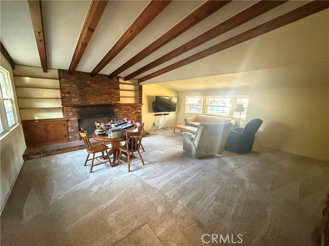 7630 Jellico, Northridge CA: https://media.crmls.org/medias/f9e493bf-b7f3-47d6-a204-1b18c0655dbc.jpg