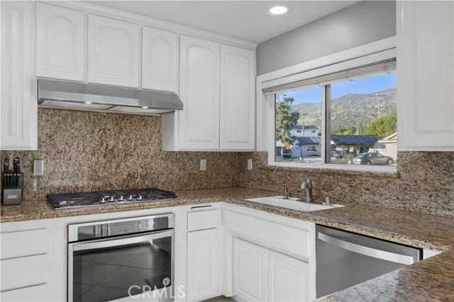 Detail Gallery Image 12 of 64 For 2178 Cheam Ave, Simi Valley,  CA 93063 - 3 Beds | 2 Baths