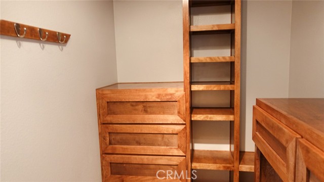 33953 Lily Road, Yucaipa CA: https://media.crmls.org/medias/f9e5a471-48b3-4fce-af73-e25c968049cb.jpg