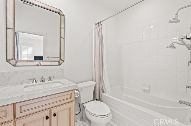 117 Andirons, Irvine CA: https://media.crmls.org/medias/f9e5ee71-0d6e-4526-afaa-ac5a3bb535e8.jpg