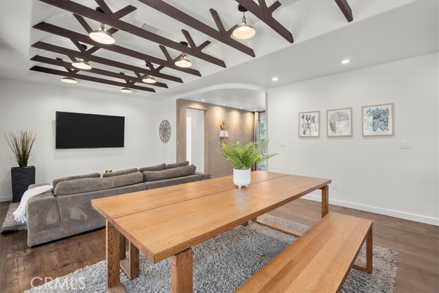 Detail Gallery Image 8 of 30 For 23809 Friar St, Woodland Hills,  CA 91367 - 3 Beds | 2 Baths