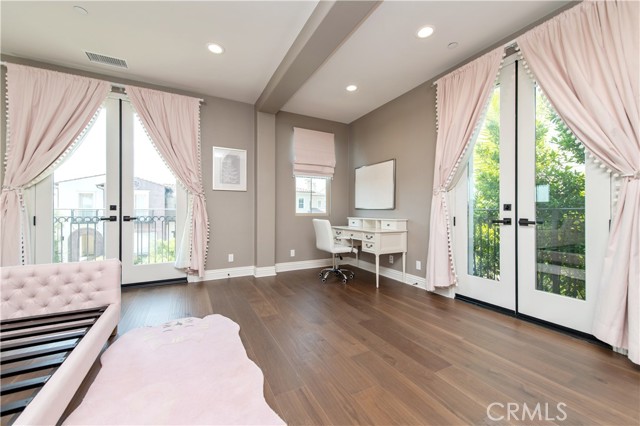 Detail Gallery Image 42 of 57 For 56 Dunmore, Irvine,  CA 92620 - 5 Beds | 5/1 Baths