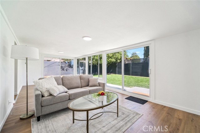 Detail Gallery Image 17 of 45 For 11212 Montgomery Ave, Granada Hills,  CA 91344 - 4 Beds | 2 Baths