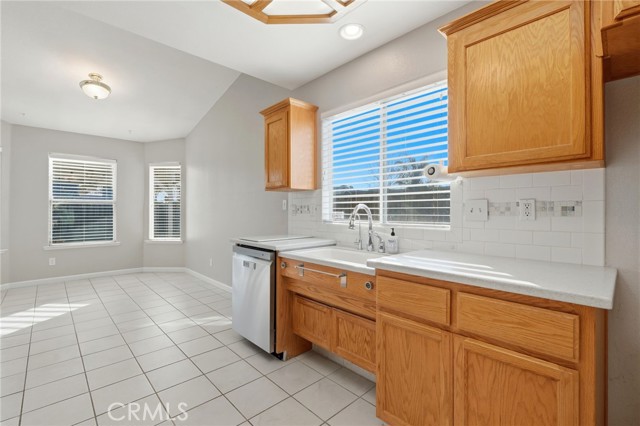 Detail Gallery Image 26 of 57 For 1095 W Saffron, Hanford,  CA 93230 - 4 Beds | 2 Baths