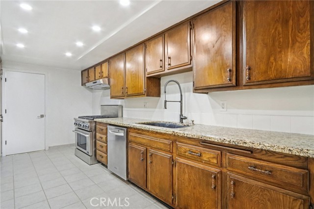 Detail Gallery Image 18 of 47 For 4453 W Coast, Newport Beach,  CA 92663 - 3 Beds | 2/1 Baths