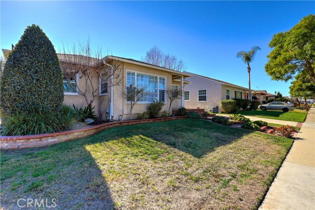 Image 3 for 6108 Freckles Rd, Lakewood, CA 90713