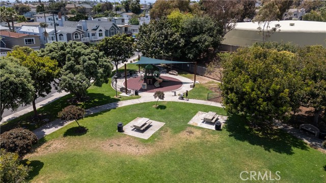 1814 Grant Avenue, Redondo Beach CA: https://media.crmls.org/medias/f9e7bfd1-7bf6-4dd8-ac4c-a3036147ecf7.jpg