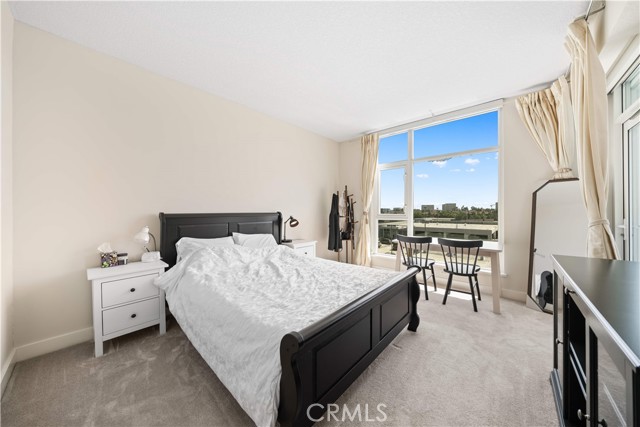 3131 Michelson Drive, Irvine CA: https://media.crmls.org/medias/f9e809b7-6b08-4678-bb65-a8526402aeda.jpg