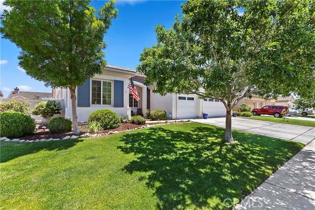 10285 Cotoneaster Street Apple Valley CA 92308
