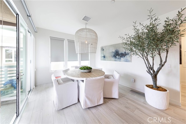 983 Doheny Way, Dana Point CA: https://media.crmls.org/medias/f9e95d74-2002-4a0b-9235-bc3efd2c1918.jpg