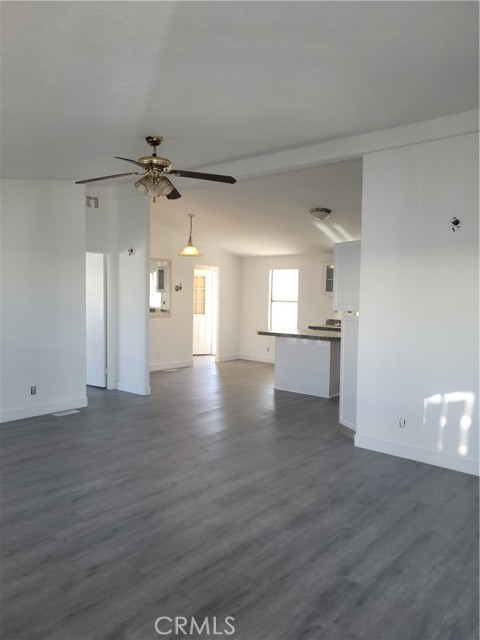 Detail Gallery Image 3 of 17 For 25350 Santiago Dr #151,  Moreno Valley,  CA 92551 - 2 Beds | 2 Baths