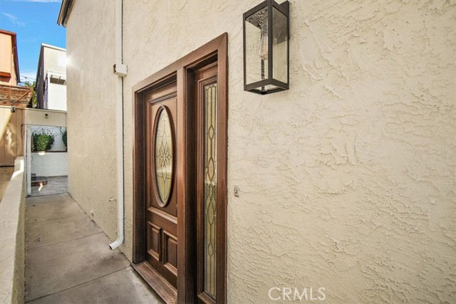 1742 Reed Street, Redondo Beach CA: https://media.crmls.org/medias/f9e9ab50-7f87-40d1-b0ad-85aac5c57697.jpg