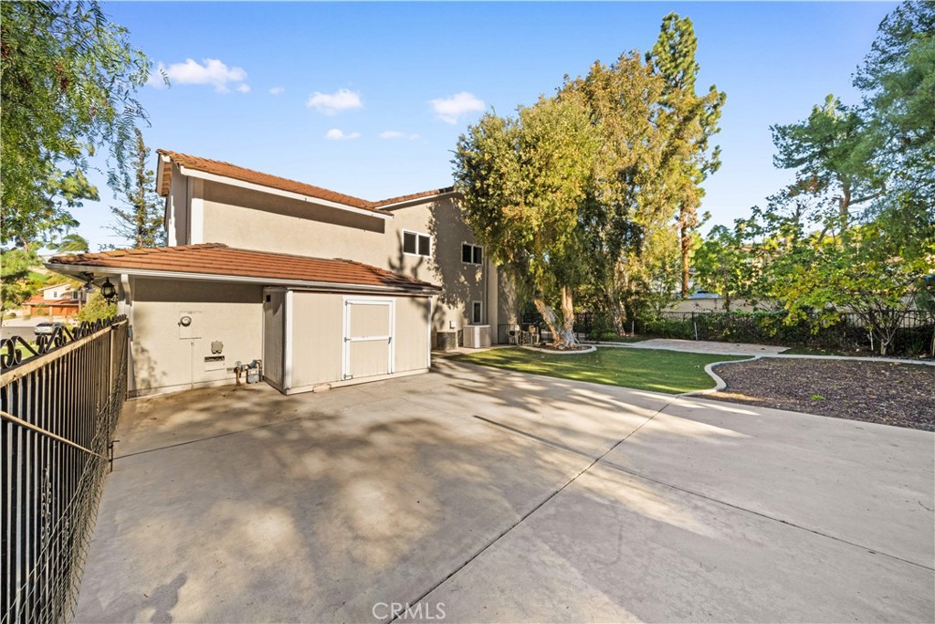 MLS #OC25250292 image #38