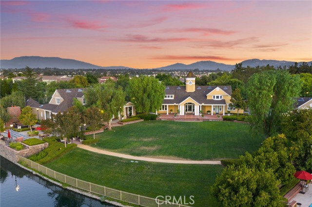 28889 Edenton Way, Temecula CA: https://media.crmls.org/medias/f9e9e969-f4b4-493f-98ca-da499179571a.jpg