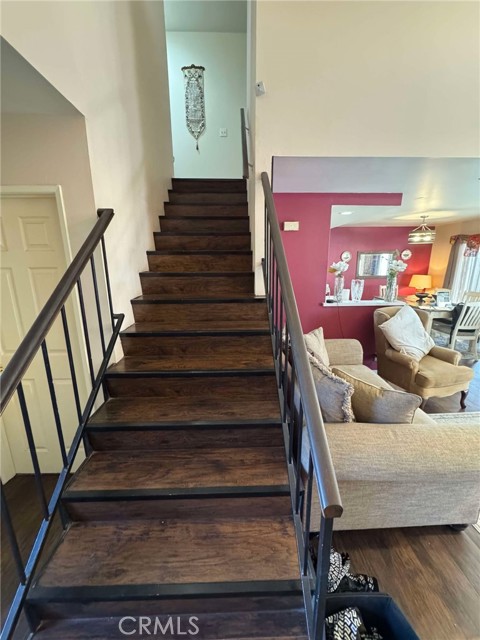 2044 W Hastings Way, Anaheim CA: https://media.crmls.org/medias/f9e9ed5f-35bd-4c89-8e0f-b95cbfedc372.jpg