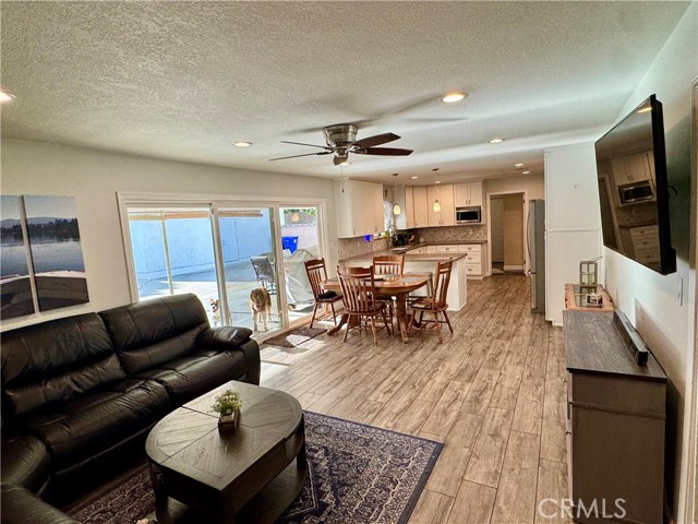 Detail Gallery Image 13 of 35 For 1795 N 1st Ave, Upland,  CA 91784 - 4 Beds | 3 Baths