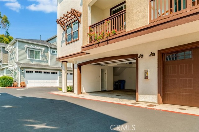 827 Basil Lane, San Luis Obispo CA: https://media.crmls.org/medias/f9eab56d-75cd-4277-8e0f-bb428c8563ac.jpg