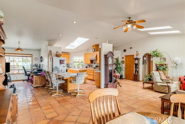 Detail Gallery Image 11 of 42 For 585 via Mira Valle, Nipomo,  CA 93444 - 3 Beds | 2 Baths