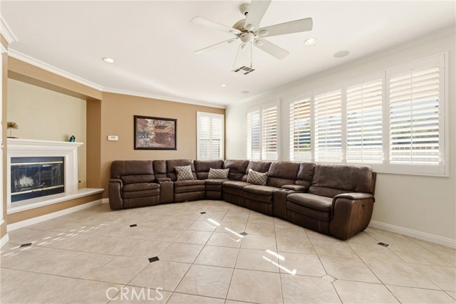 Detail Gallery Image 10 of 59 For 22385 Hayworth Ct, Corona,  CA 92883 - 4 Beds | 2/1 Baths