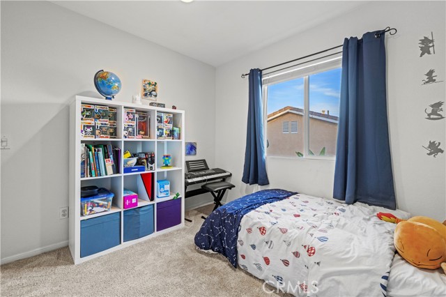 28238 Alton Way, Castaic CA: https://media.crmls.org/medias/f9ec0056-1d20-417d-970a-8a86843b11c8.jpg