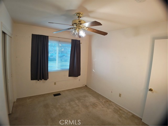 Detail Gallery Image 5 of 13 For 35617 Panorama Dr, Yucaipa,  CA 92399 - 3 Beds | 2 Baths