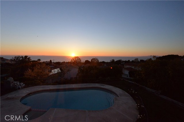 29109 Whites Point Drive, Rancho Palos Verdes, California 90274, 4 Bedrooms Bedrooms, ,3 BathroomsBathrooms,Residential,Sold,Whites Point Drive,PV17038382