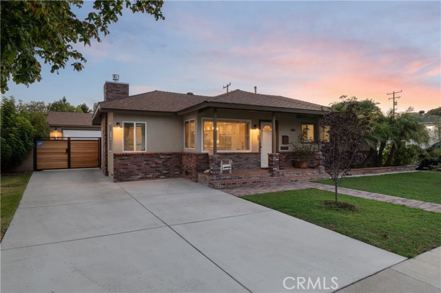 Detail Gallery Image 5 of 33 For 2289 Stearnlee Ave, Long Beach,  CA 90815 - 3 Beds | 3 Baths