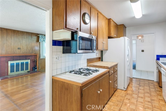 1242 N Dalton Avenue, Azusa CA: https://media.crmls.org/medias/f9eed1ae-968c-44bf-9132-99d057e9b3b6.jpg