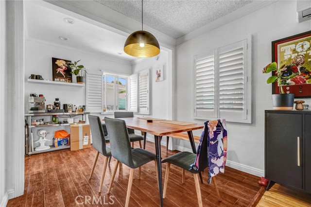 275 E Bort Street, Long Beach CA: https://media.crmls.org/medias/f9ef37d2-9cad-47c0-a1a2-3de86e7ea4d3.jpg