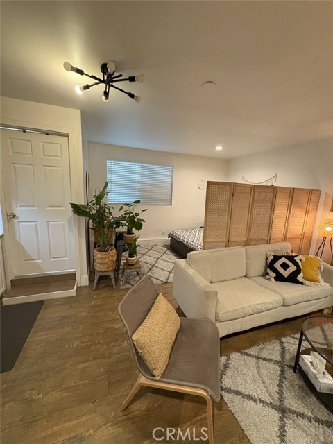 22706 criswell st, West Hills CA: https://media.crmls.org/medias/f9ef406a-a247-4504-a286-c50637bfc0ac.jpg