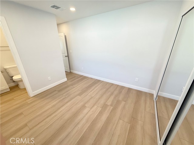 Detail Gallery Image 8 of 10 For 919 E Acacia Ave #M,  Glendale,  CA 91205 - 2 Beds | 2 Baths