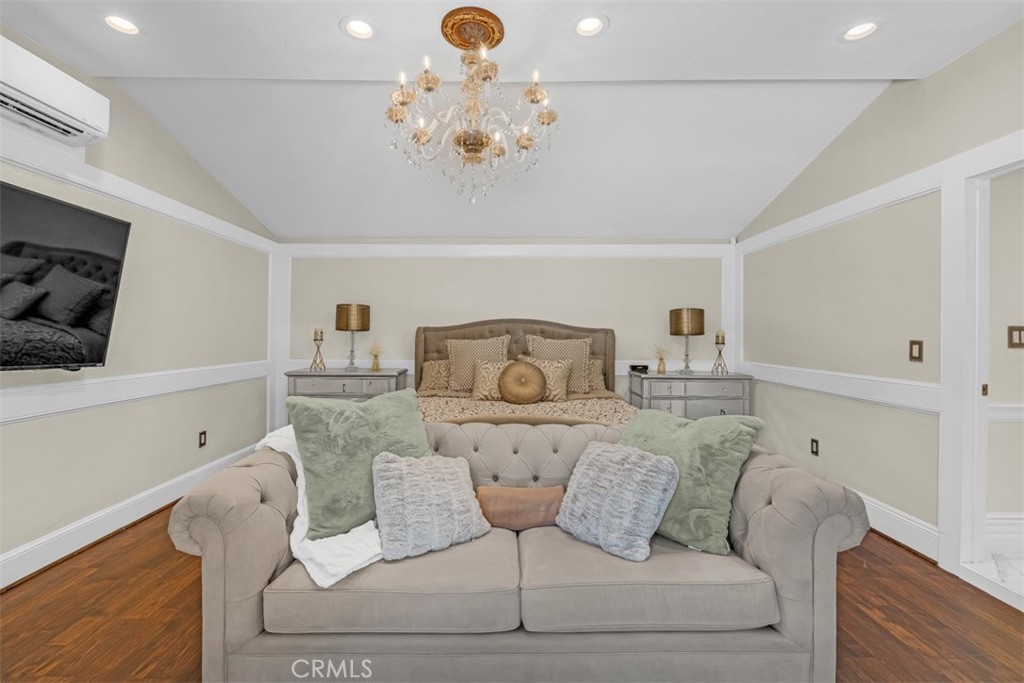 MLS #WS26165536 image #32