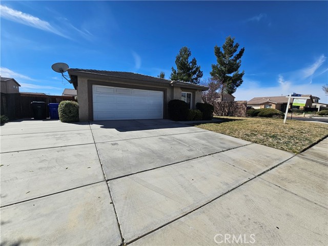 13433 Adler Street, Victorville, California 92392, 3 Bedrooms Bedrooms, ,2 BathroomsBathrooms,Residential,For Sale,13433 Adler Street,CRHD24191562