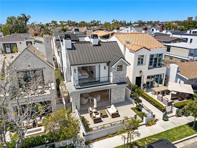 Detail Gallery Image 43 of 49 For 509 Carnation, Corona Del Mar,  CA 92625 - 3 Beds | 3/1 Baths