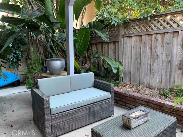 Detail Gallery Image 22 of 41 For 222 20th, Newport Beach,  CA 92663 - 3 Beds | 2 Baths