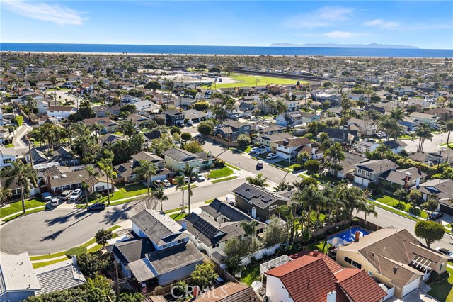 Detail Gallery Image 33 of 33 For 9441 Iolani Cir, Huntington Beach,  CA 92646 - 4 Beds | 2 Baths