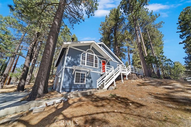 Detail Gallery Image 3 of 41 For 33338 Wild Rose, Green Valley Lake,  CA 92341 - 3 Beds | 2/1 Baths