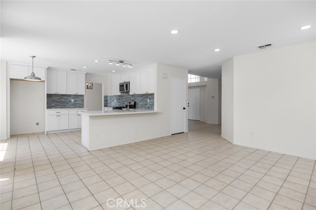 Image 11 of 46 For 16810 Mediterranean Drive